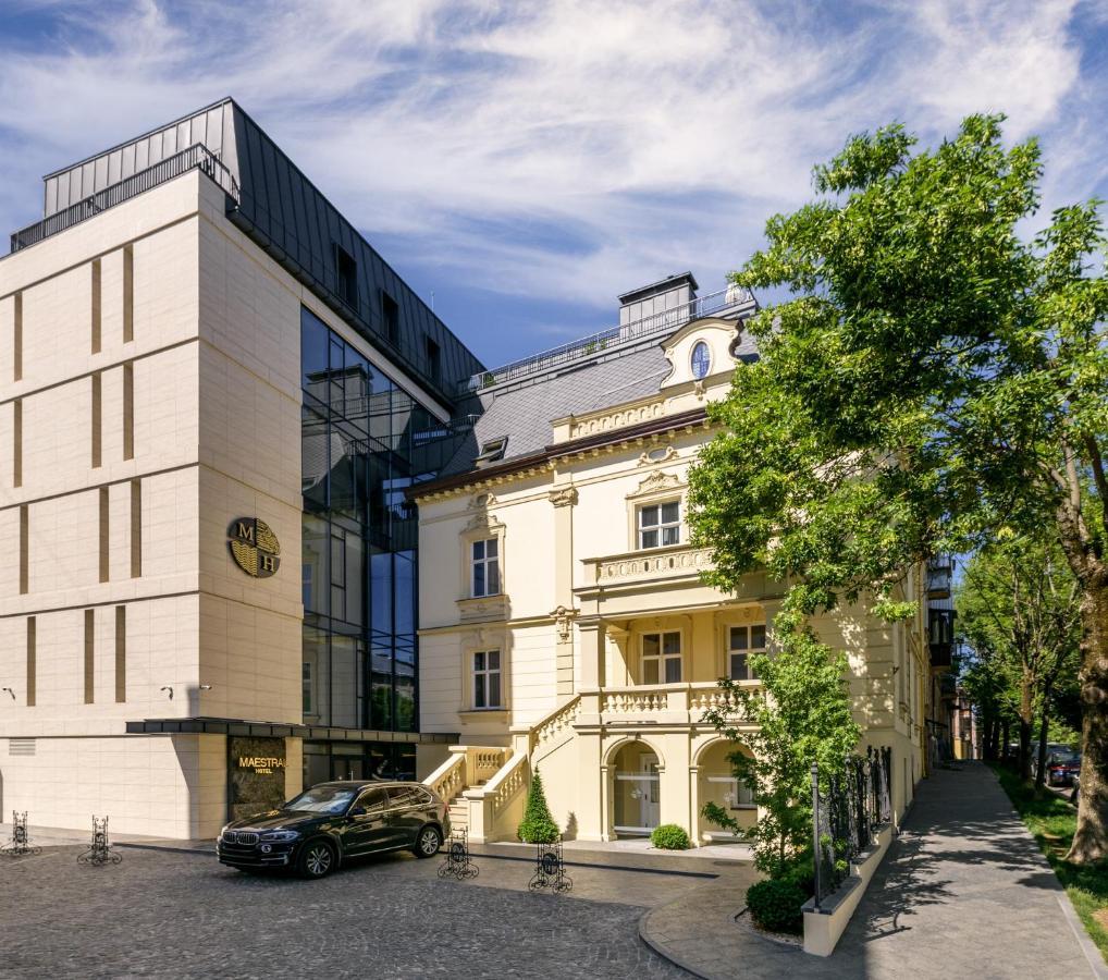Maestral Hotel Lviv Exterior photo